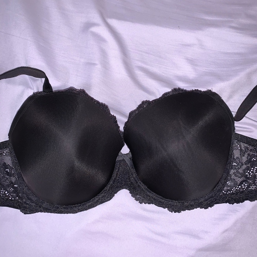 Victoria’s Secret Bra with Lace Band